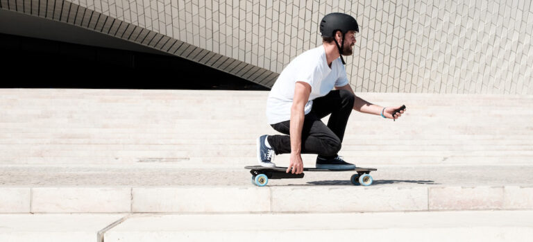 Maintaining Proper Skateboard Stance While Looking Forward