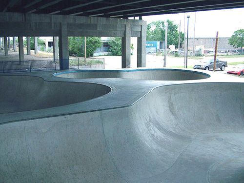 Wichita Skatepark - Skateboard Bowl 